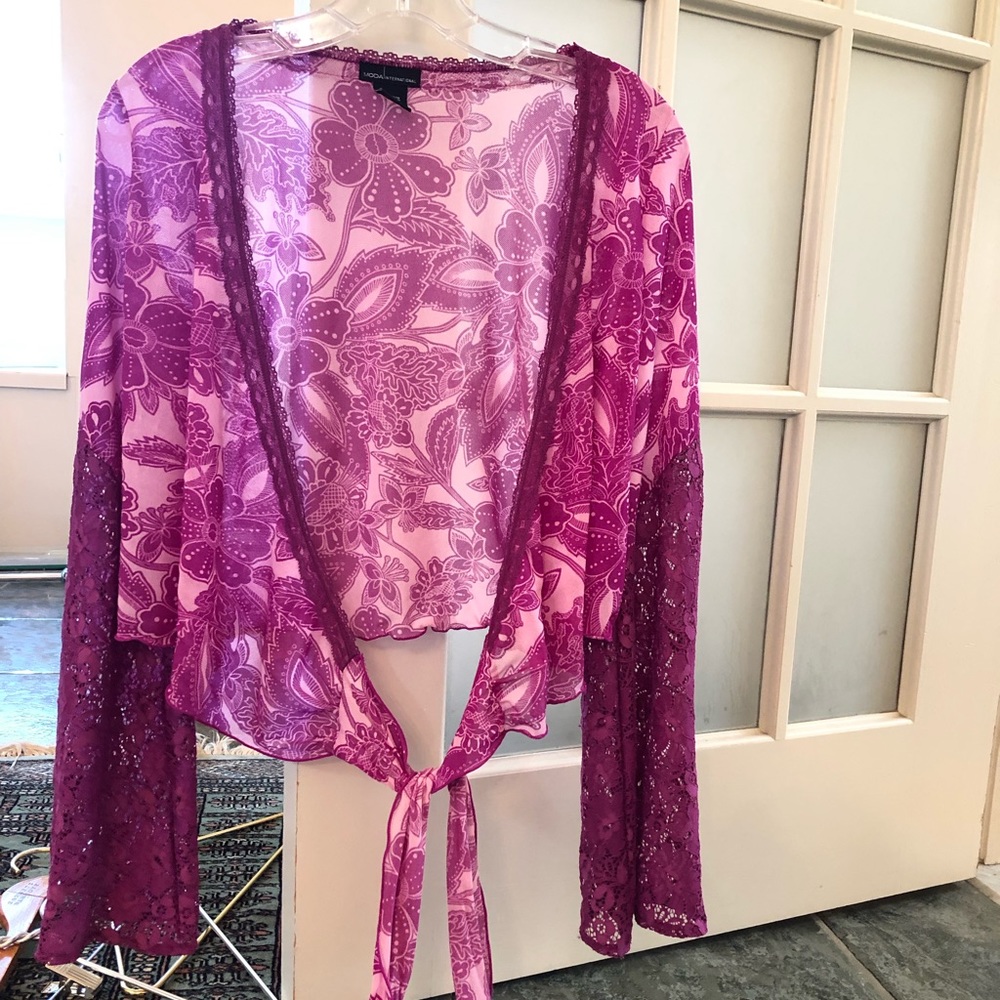 Moda International purple/lavender blouse